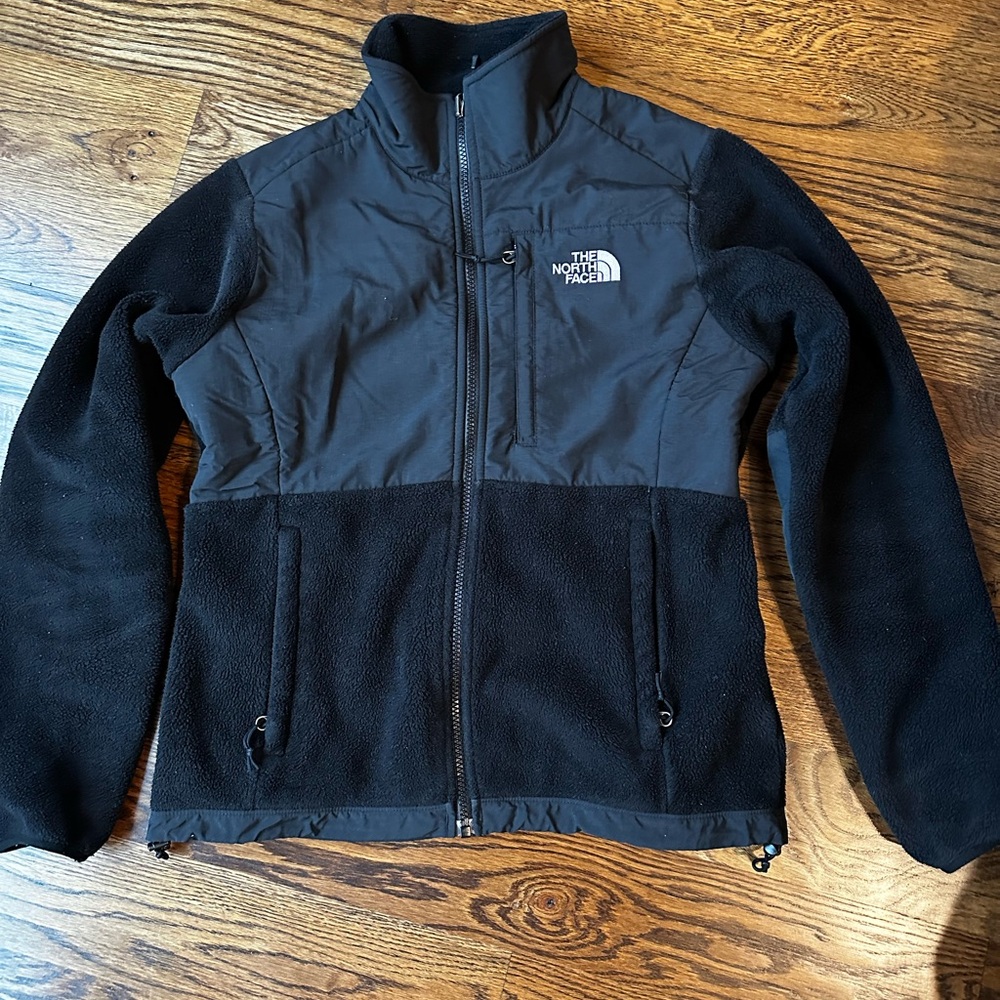 The North Face Men's Black Performance Jacket